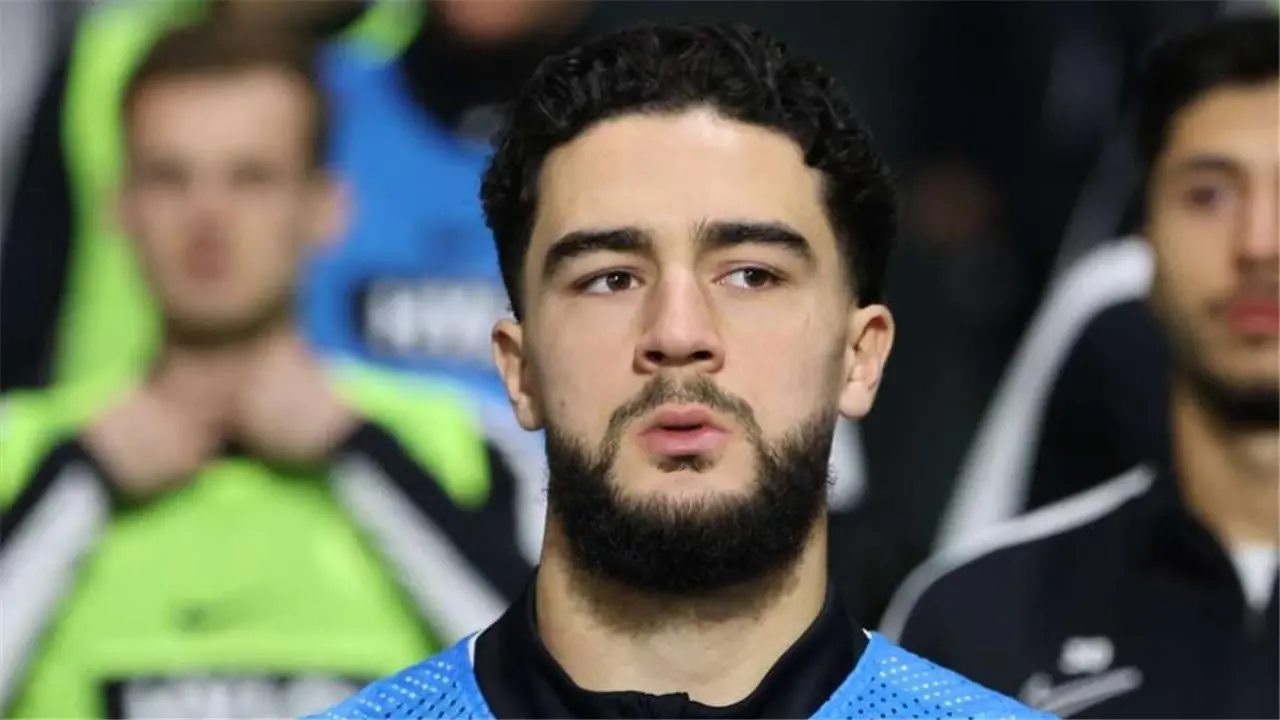 شرط صادم.. والد الفلسطيني محمد محمود يكشف لـ”بطولات” سبب انهيار صفقة انتقال نجله لـ الأهلي